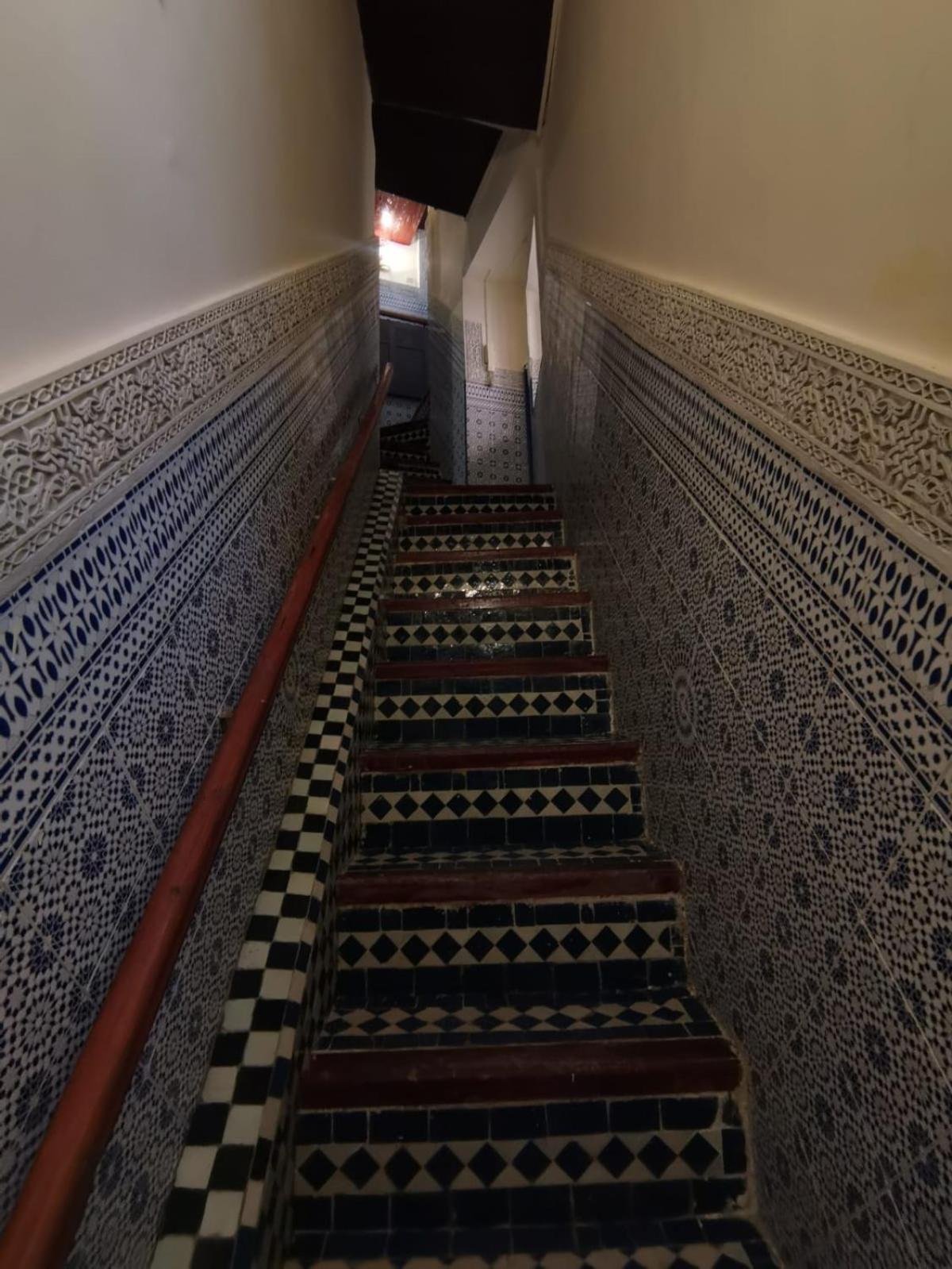 Riad Avec Terrasse Privee Et Piscine Partagee A 300M Фес Экстерьер фото