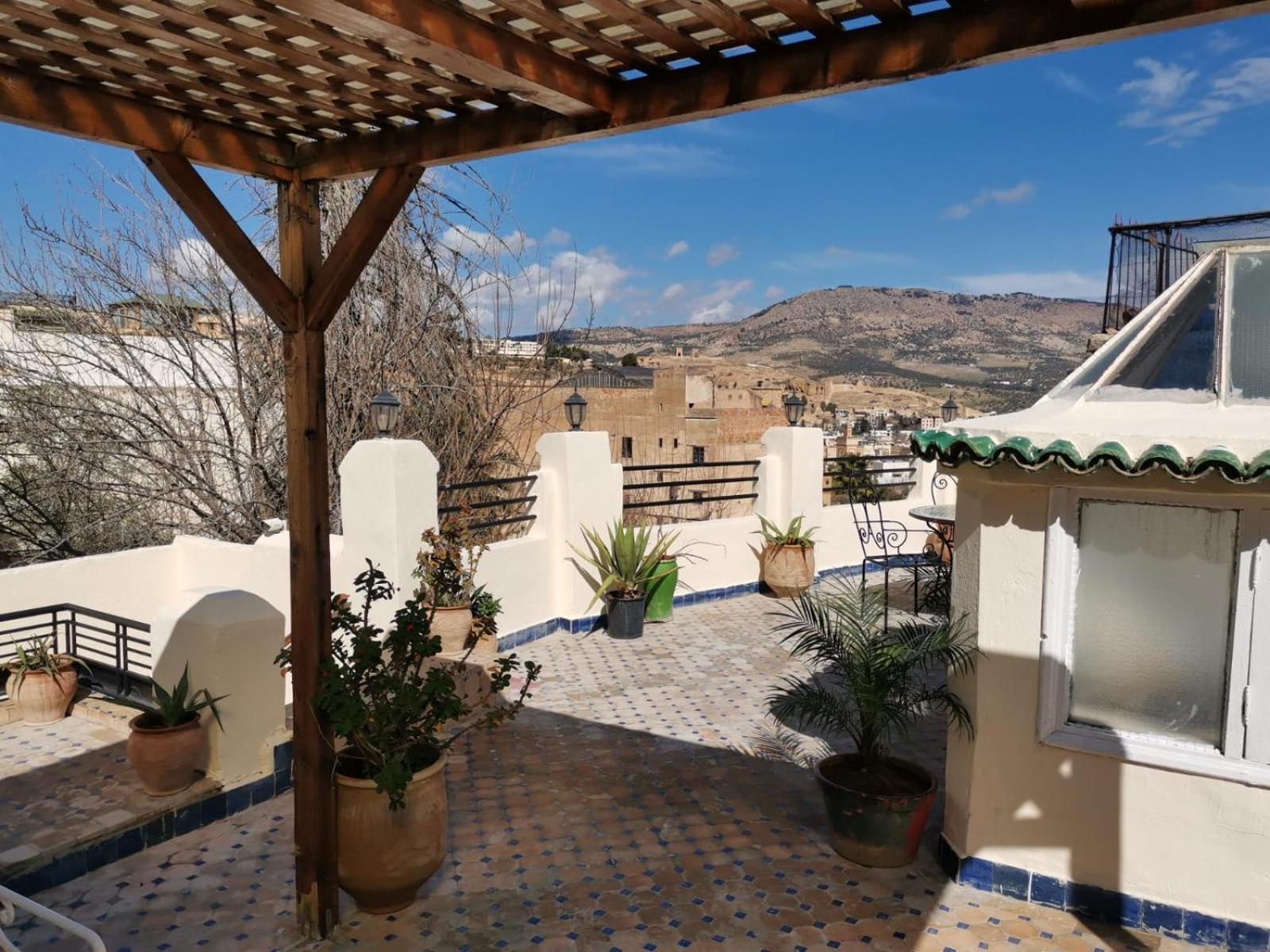 Riad Avec Terrasse Privee Et Piscine Partagee A 300M Фес Экстерьер фото